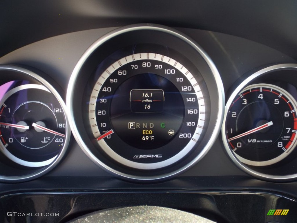 2014 Mercedes-Benz E 63 AMG Gauges Photos