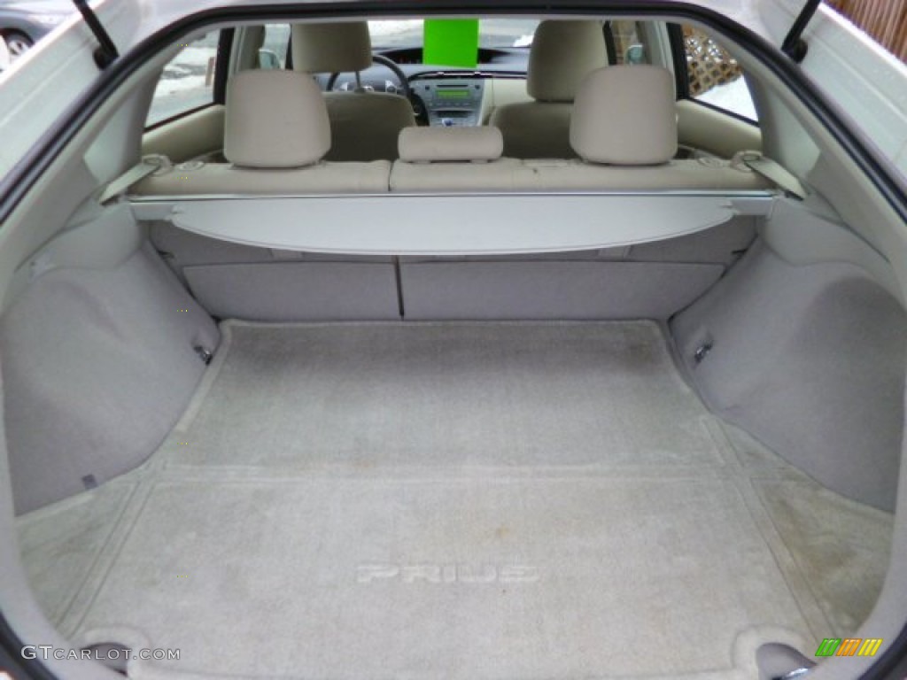 2010 Prius Hybrid III - Blizzard White Pearl / Bisque photo #10