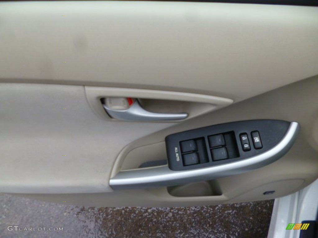 2010 Prius Hybrid III - Blizzard White Pearl / Bisque photo #13