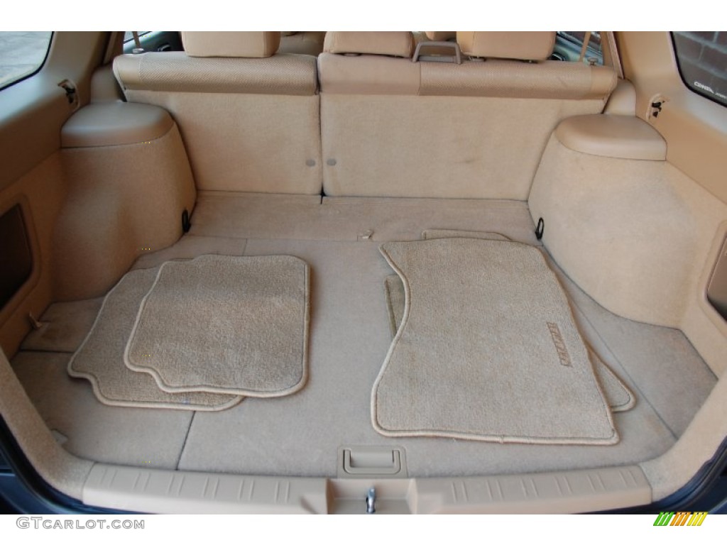 2005 Subaru Forester 2.5 X Trunk Photo #90342137