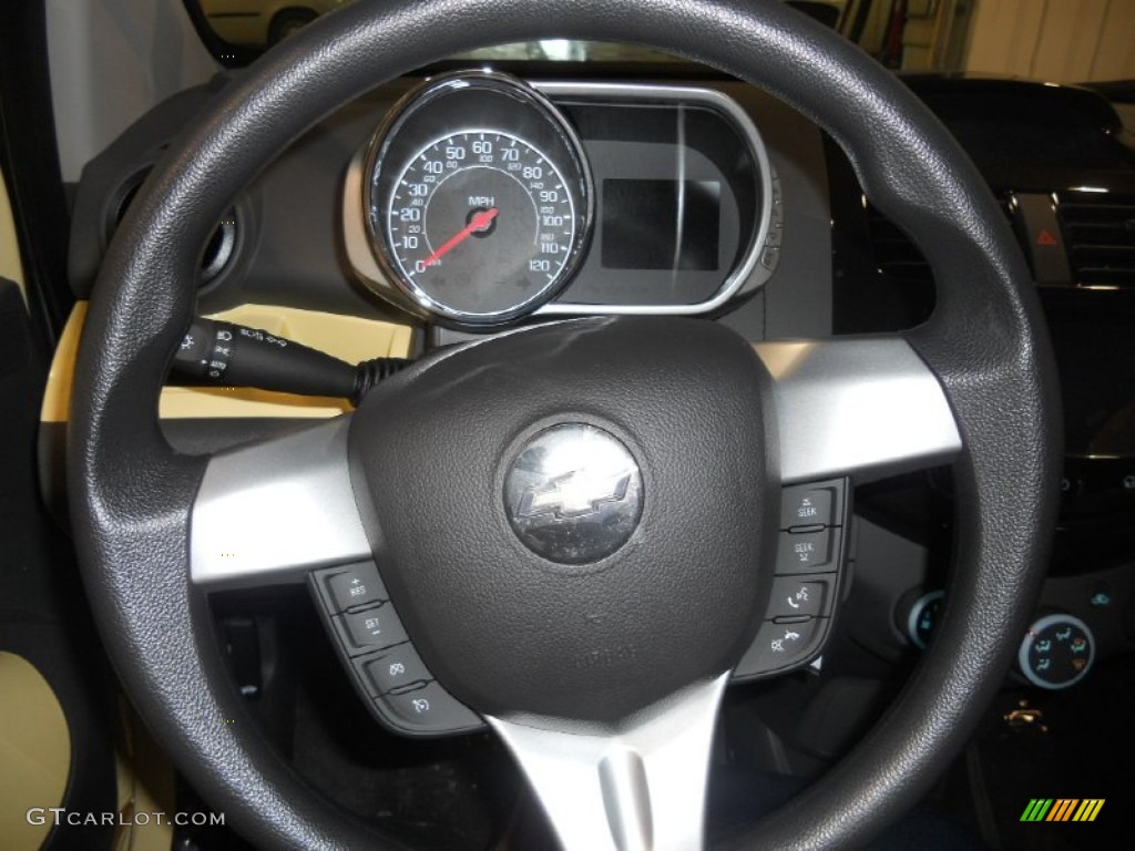 2014 Chevrolet Spark LT Yellow/Yellow Steering Wheel Photo #90343793