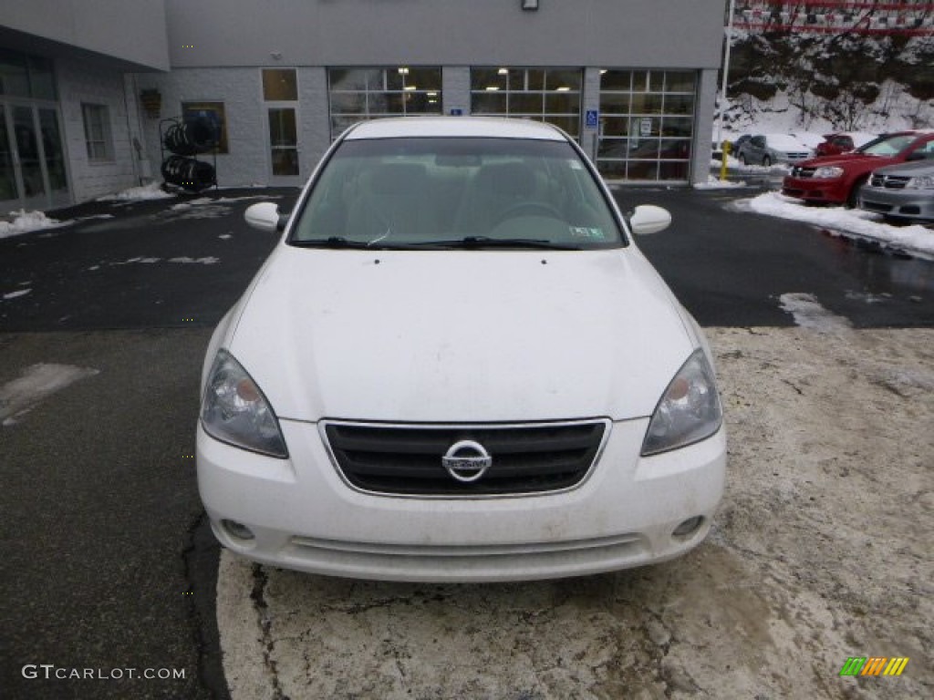 2002 Altima 3.5 SE - Cloud White / Blond Beige photo #8
