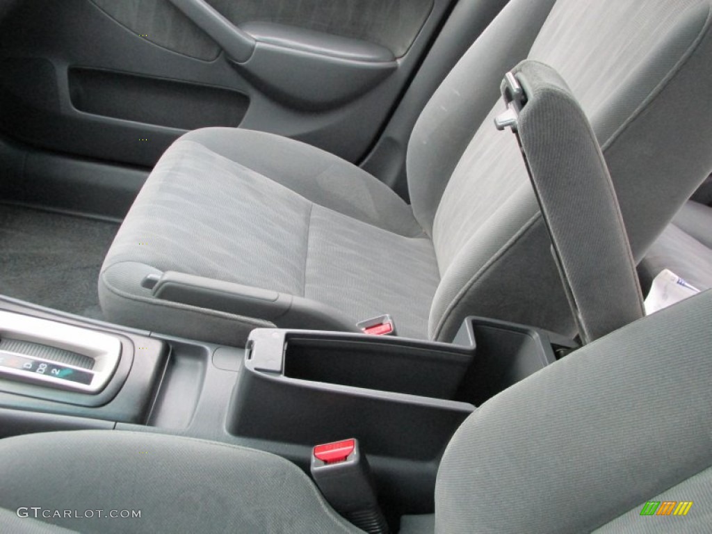 2005 Civic LX Sedan - Satin Silver Metallic / Gray photo #17