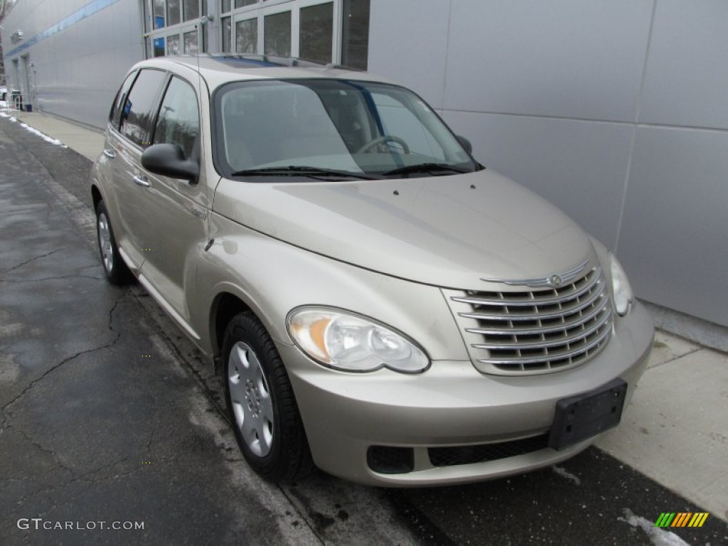 2006 PT Cruiser Touring - Linen Gold Metallic Pearl / Pastel Pebble Beige photo #9