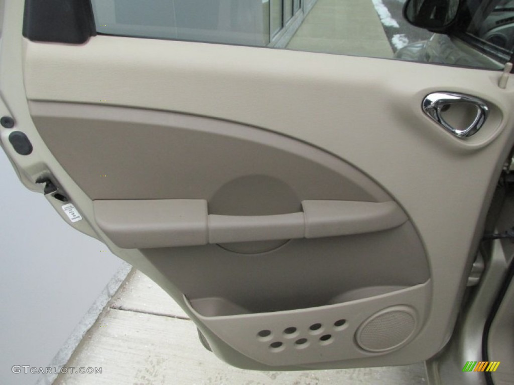 2006 PT Cruiser Touring - Linen Gold Metallic Pearl / Pastel Pebble Beige photo #14