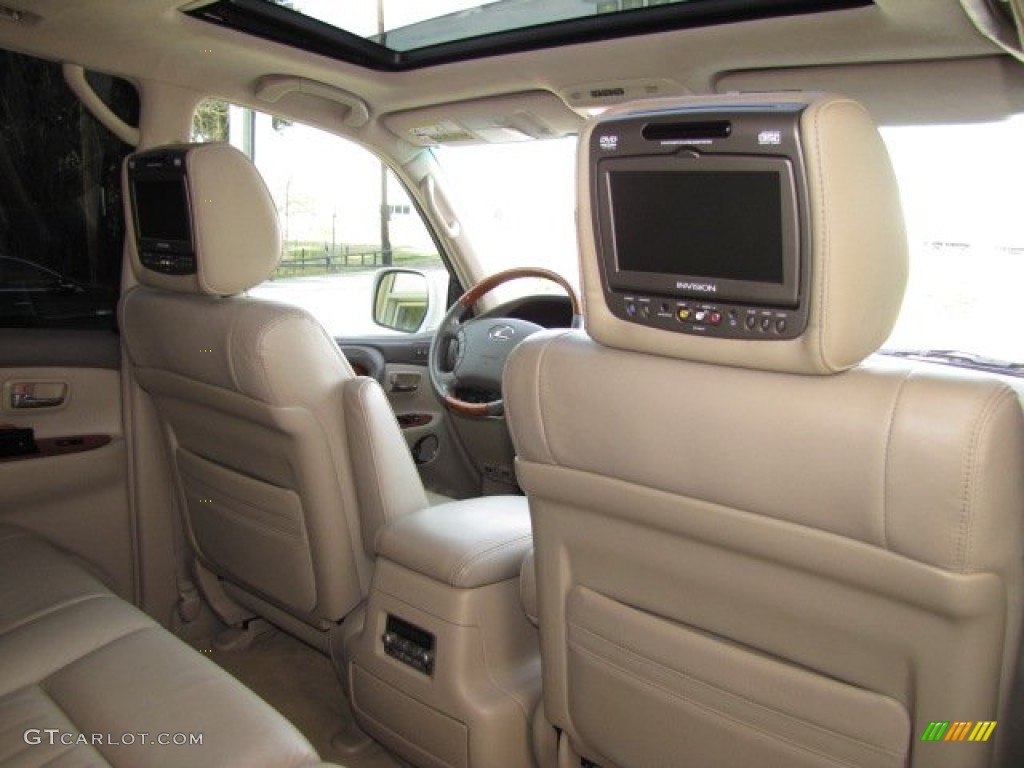 2006 LX 470 - Crystal White / Ivory photo #35
