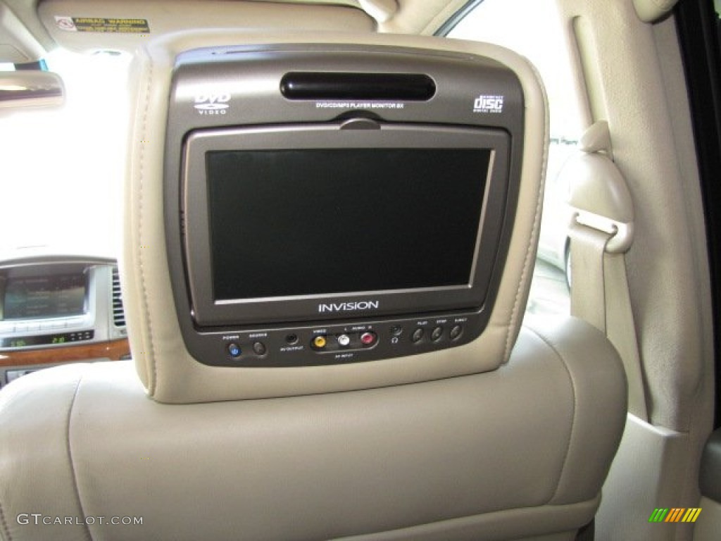 2006 LX 470 - Crystal White / Ivory photo #42
