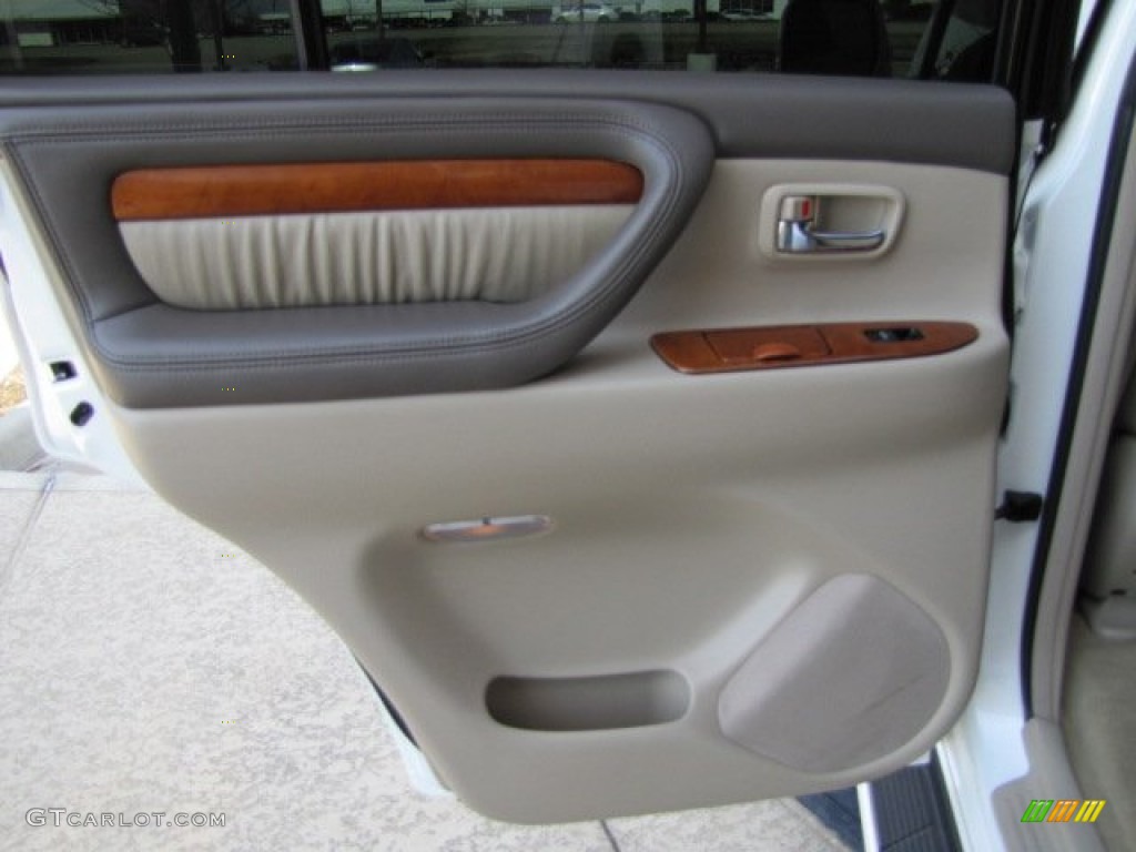 2006 LX 470 - Crystal White / Ivory photo #54