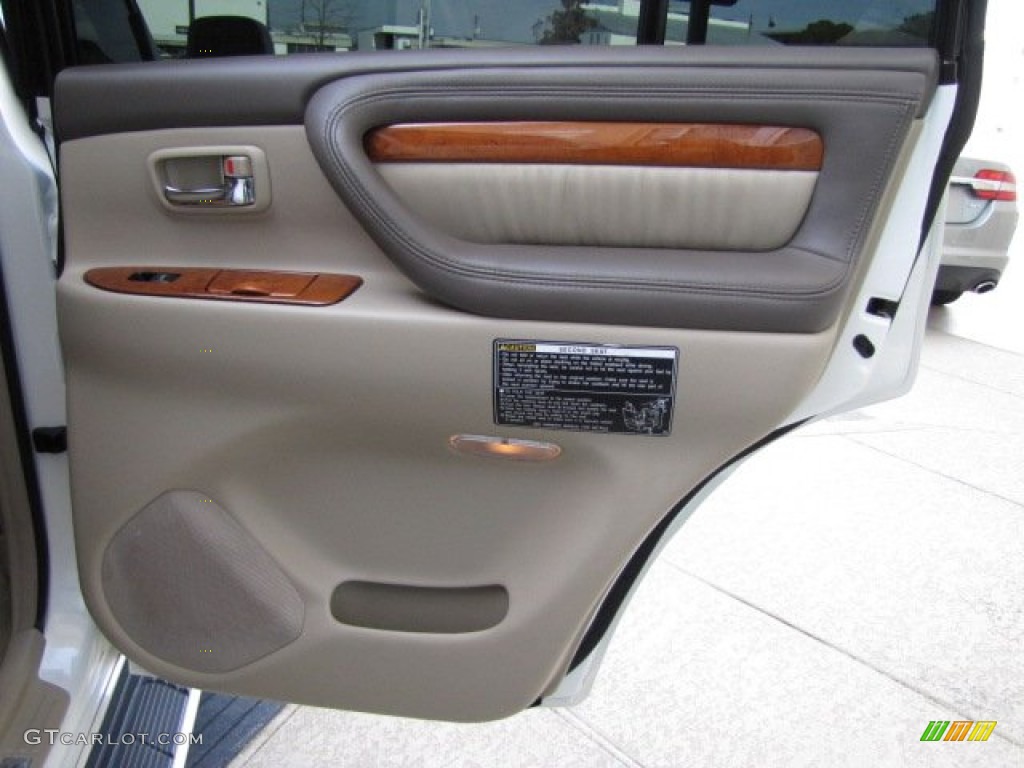 2006 LX 470 - Crystal White / Ivory photo #55