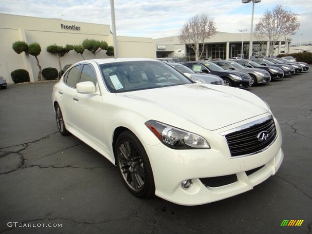 2013 Infiniti M 56 Sedan Exterior Photos