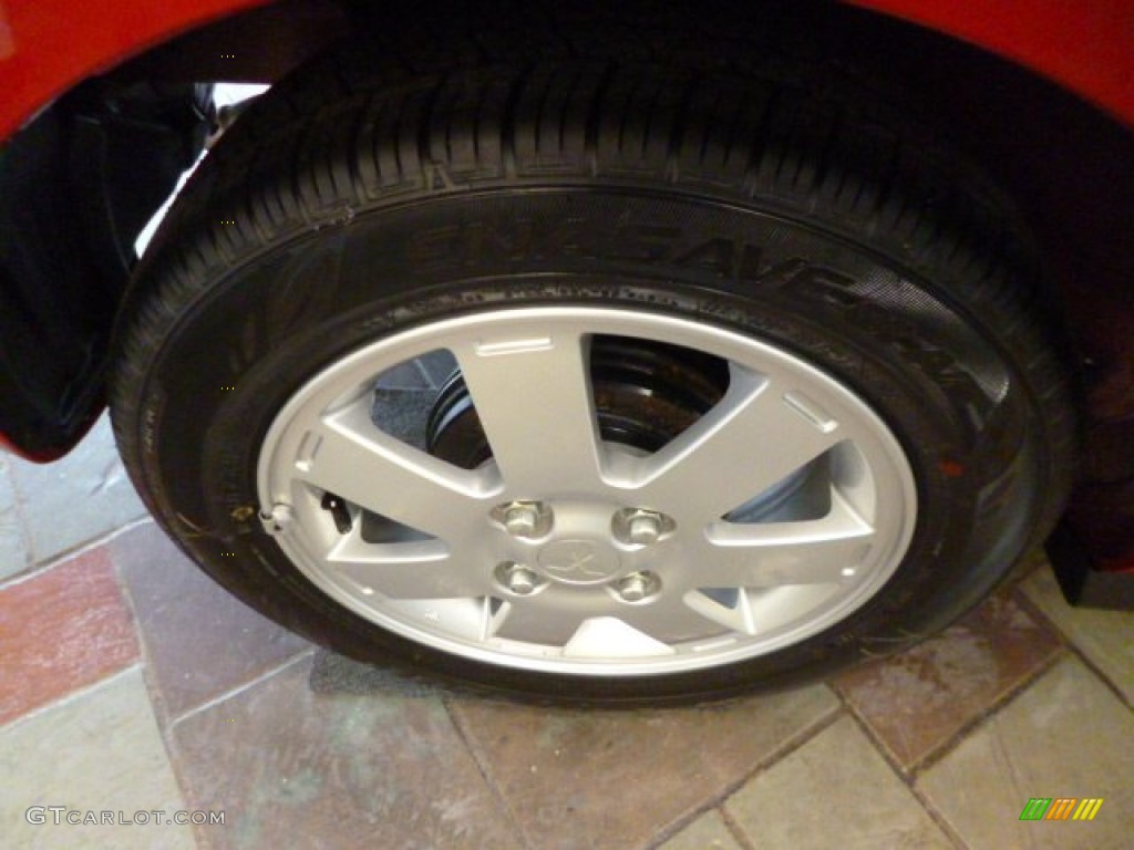 2014 Mitsubishi Mirage DE Wheel Photos