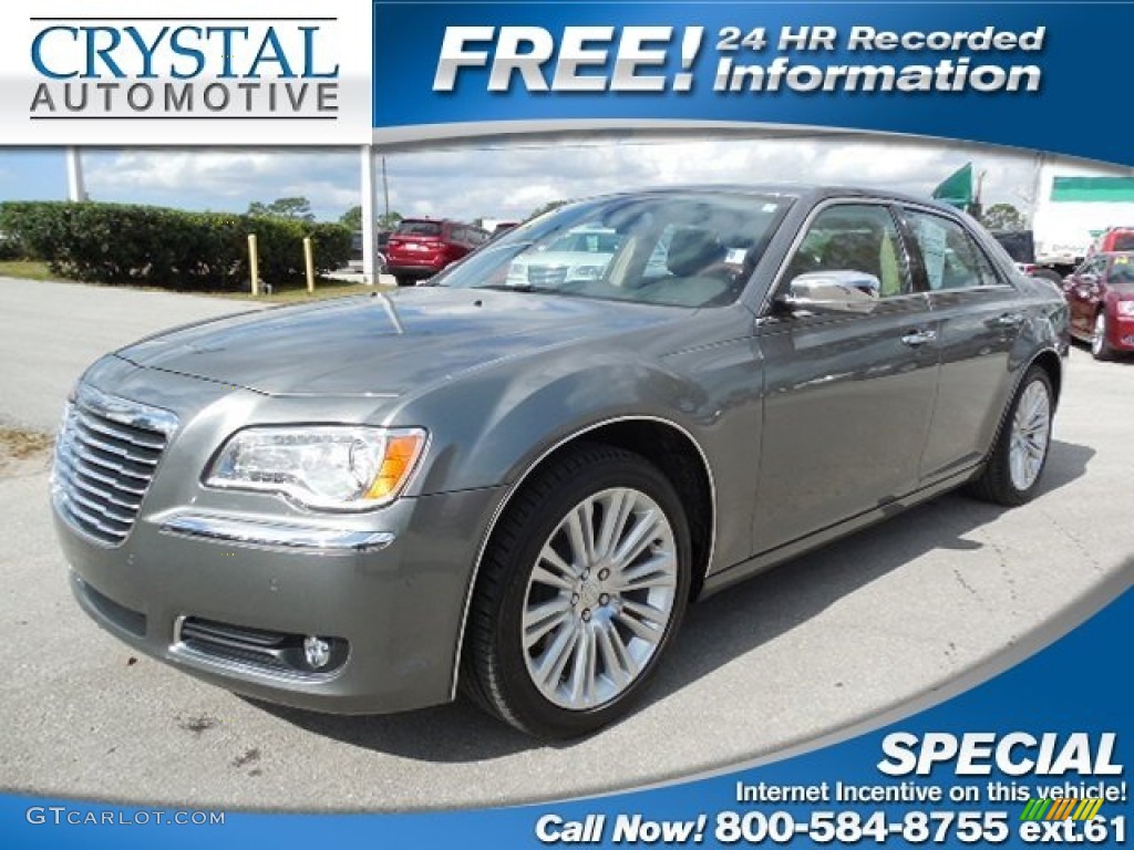 2011 300 C Hemi - Tungsten Metallic / Dark Frost Beige/Light Frost Beige photo #1