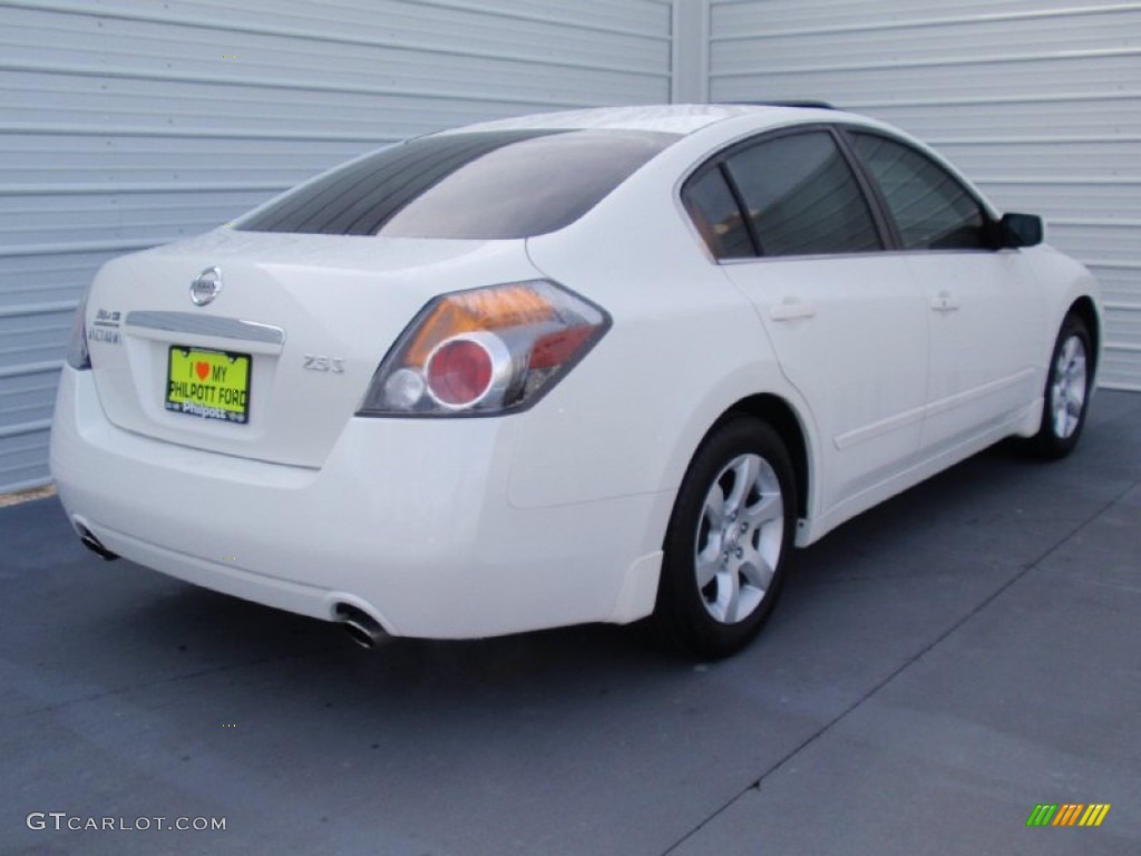 2008 Altima 2.5 S - Winter Frost Pearl / Blond photo #4