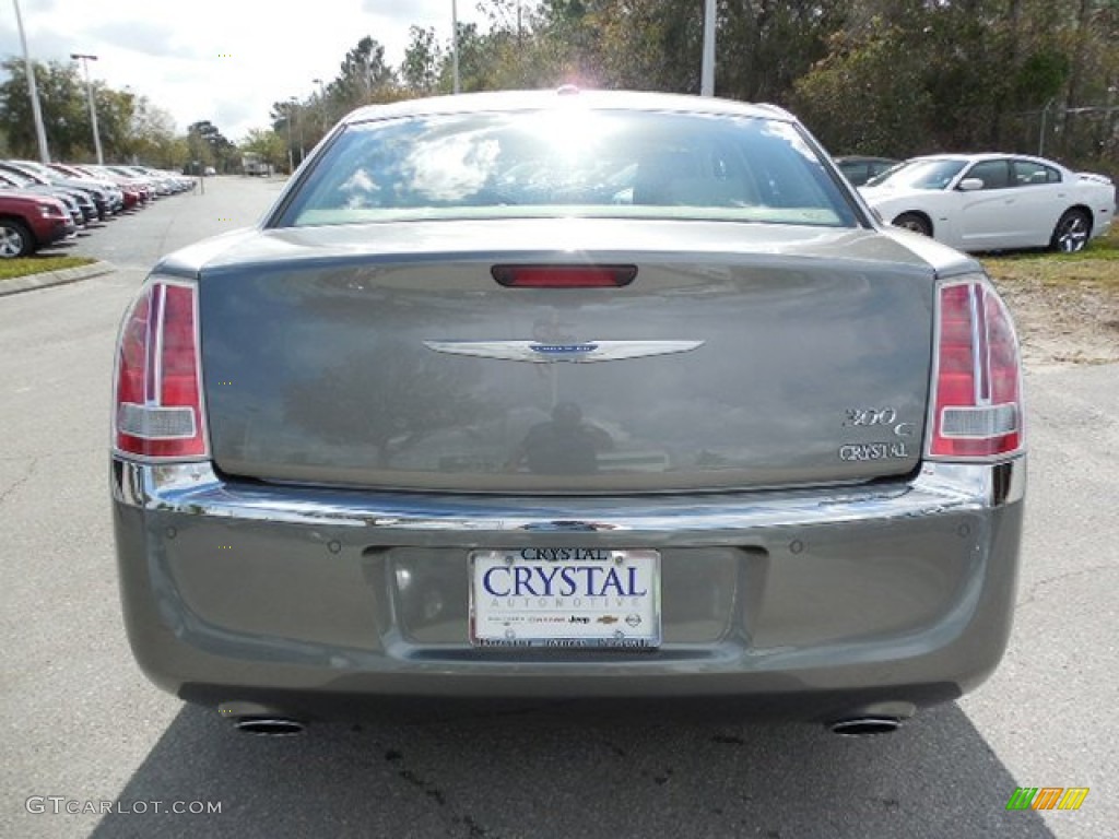 2011 300 C Hemi - Tungsten Metallic / Dark Frost Beige/Light Frost Beige photo #7