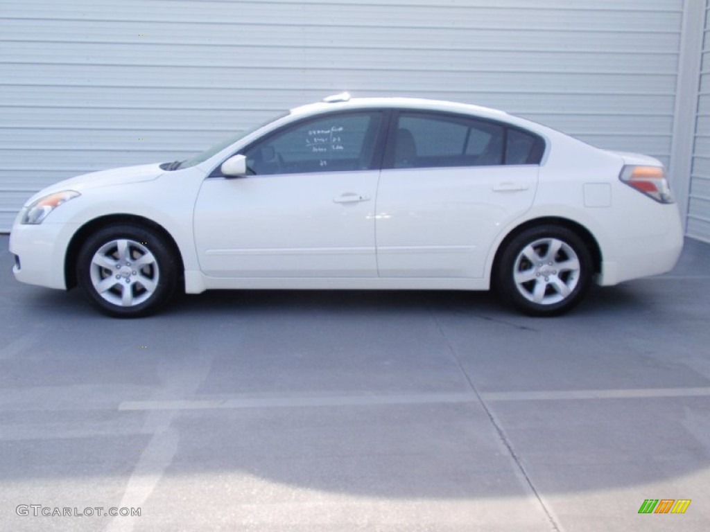 2008 Altima 2.5 S - Winter Frost Pearl / Blond photo #6