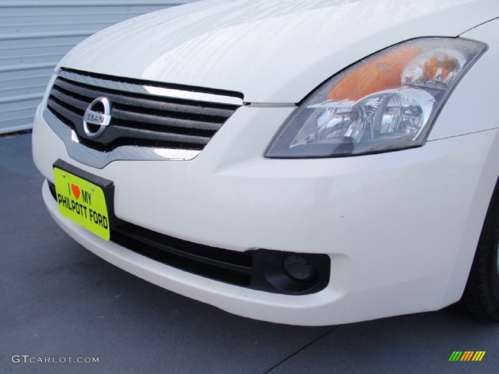 2008 Altima 2.5 S - Winter Frost Pearl / Blond photo #10