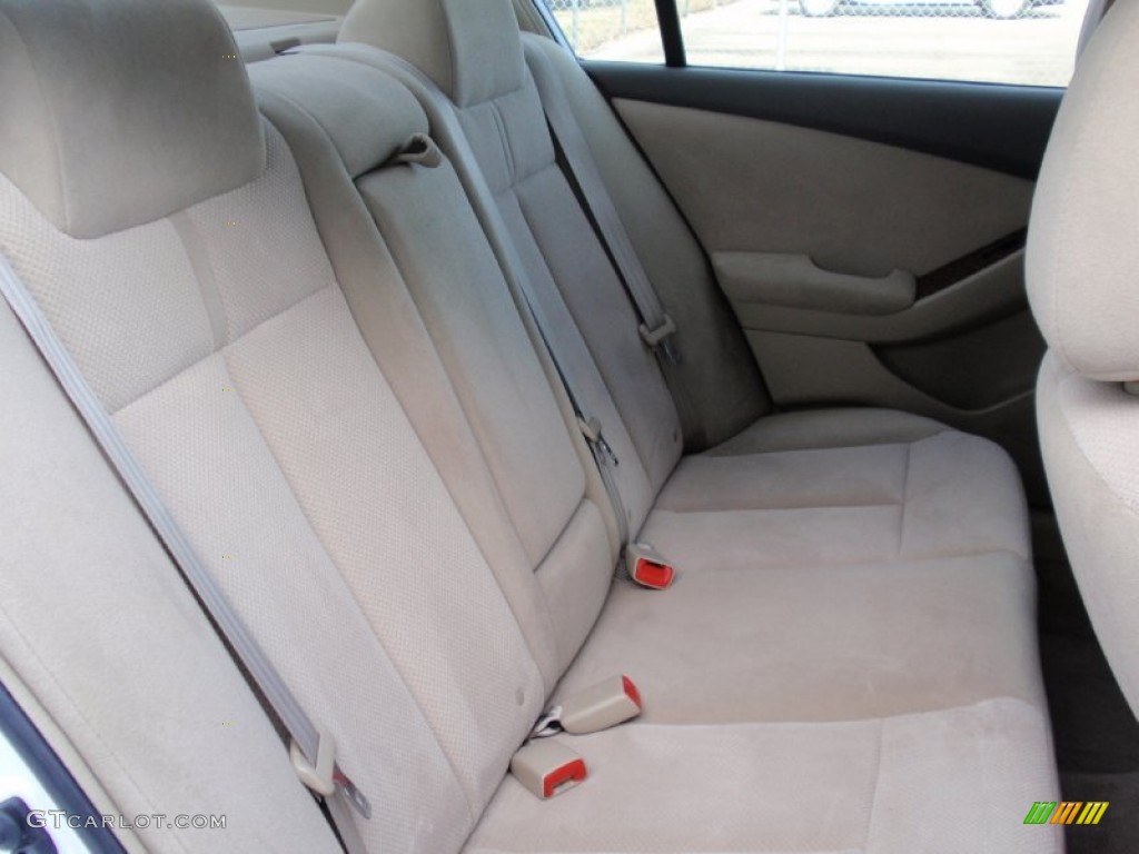2008 Altima 2.5 S - Winter Frost Pearl / Blond photo #27