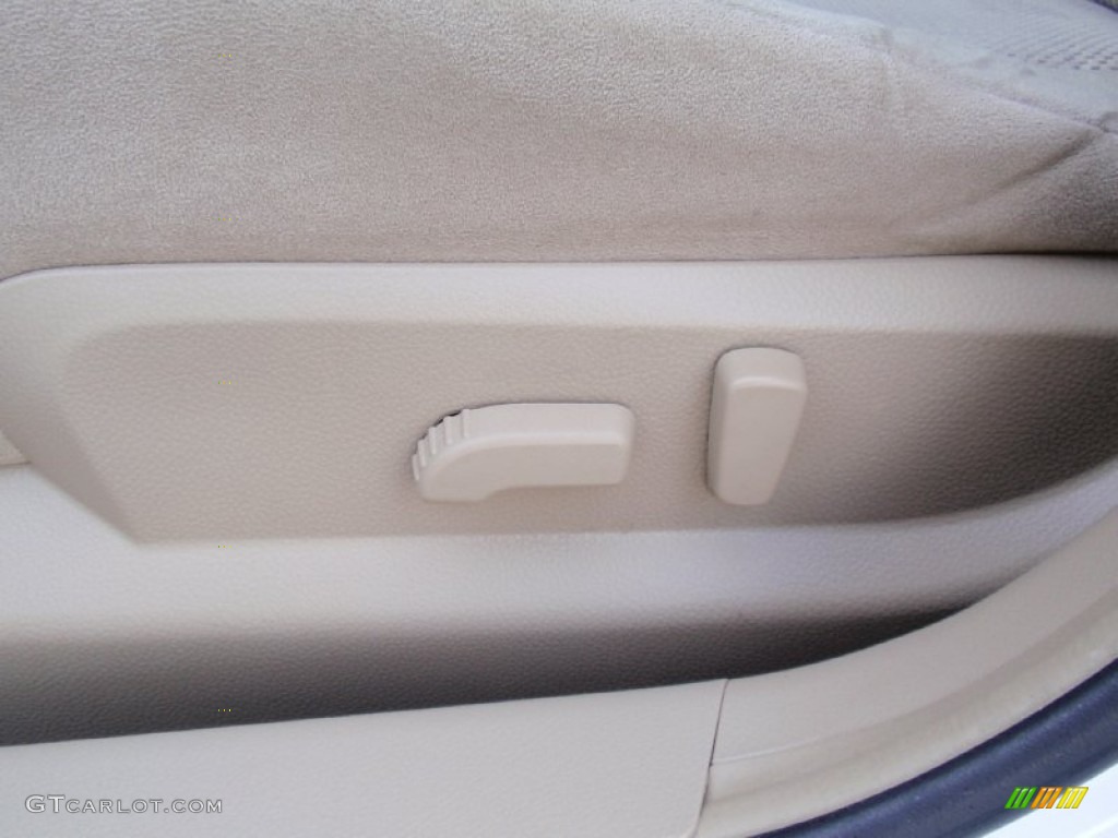 2008 Altima 2.5 S - Winter Frost Pearl / Blond photo #36