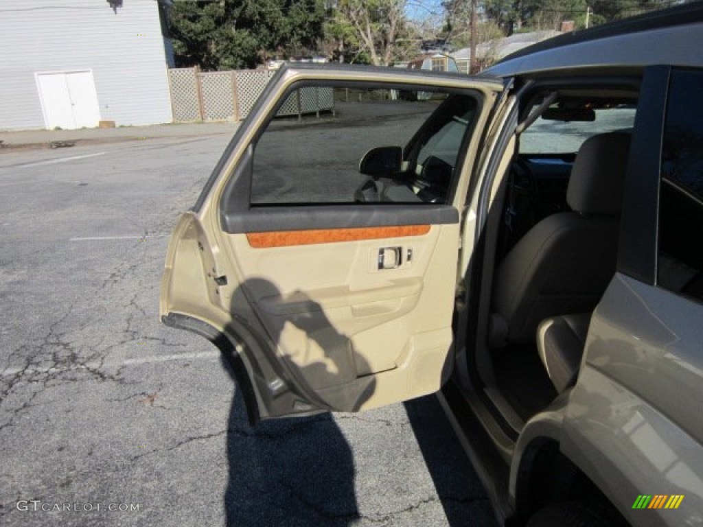 2007 XL7 Luxury AWD - Prairie Gold Metallic / Beige photo #13