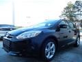 Tuxedo Black - Focus SE Sedan Photo No. 1