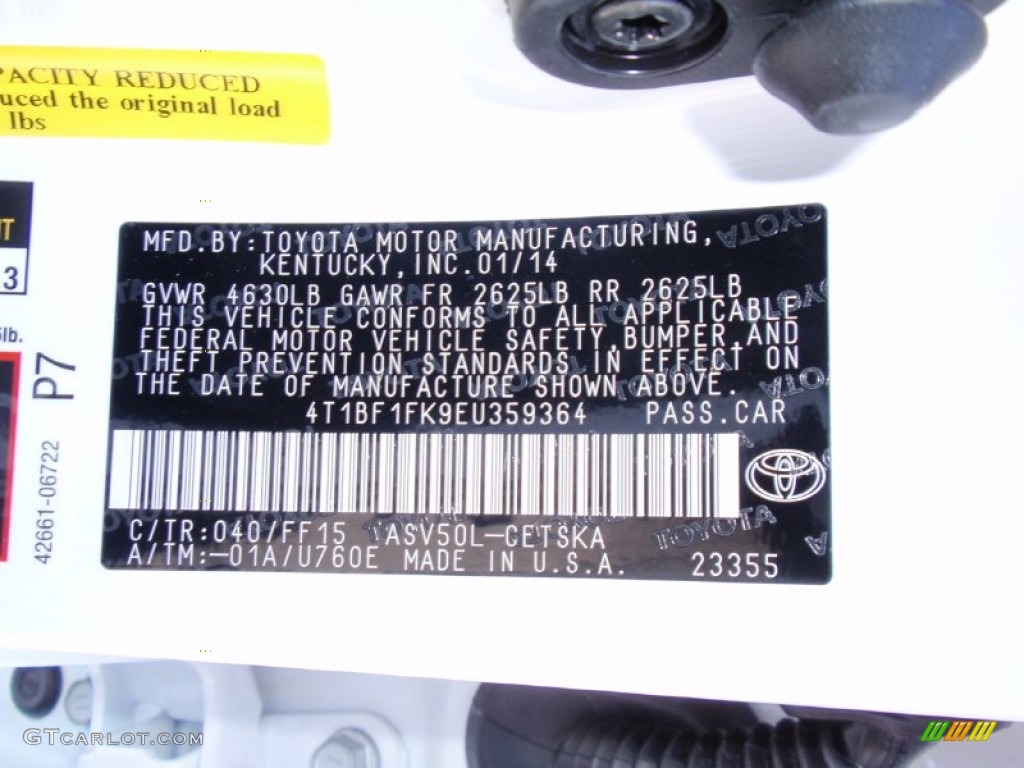 2014 Camry SE - Super White / Black/Ash photo #34