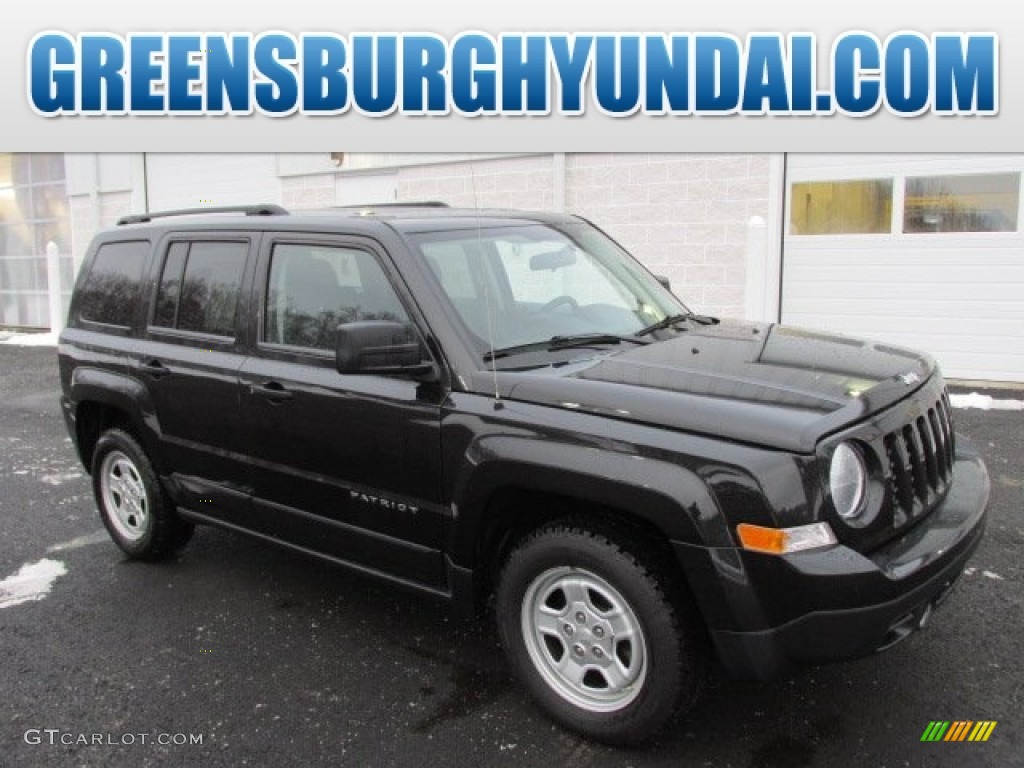 Brilliant Black Crystal Pearl Jeep Patriot