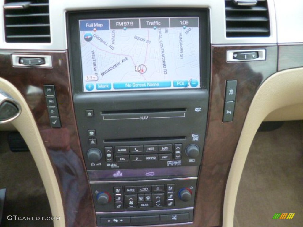 2010 Cadillac Escalade Premium AWD Controls Photos