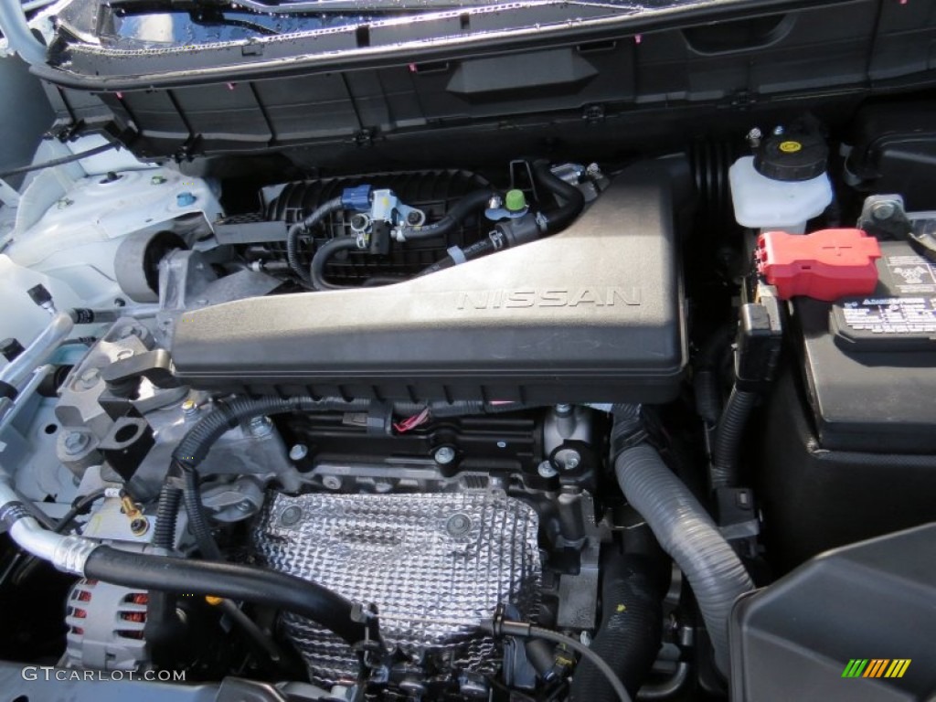2014 Nissan Rogue SV AWD Engine Photos
