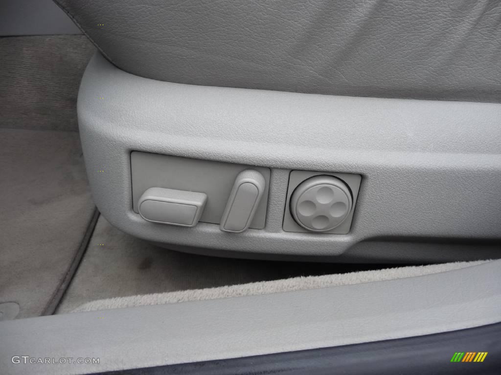 2002 A6 2.7T quattro Sedan - Crystal Blue Metallic / Platinum photo #25