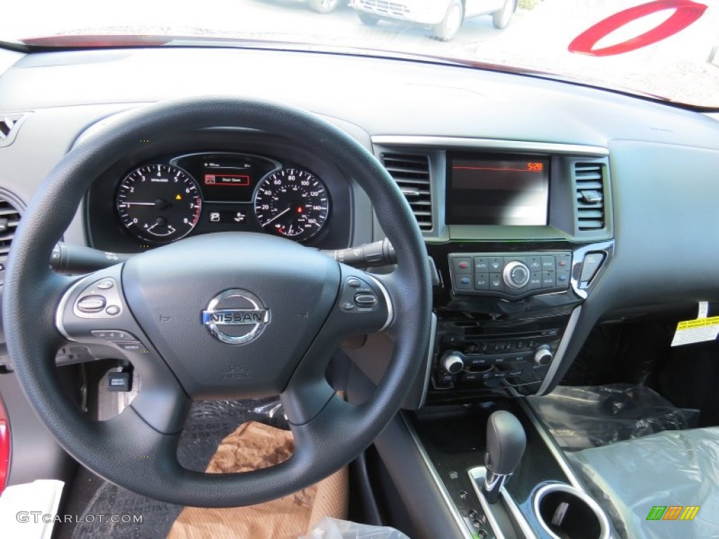 2014 Nissan Pathfinder S Steering Wheel Photos