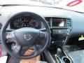 2014 Nissan Pathfinder Charcoal Interior Steering Wheel Photo