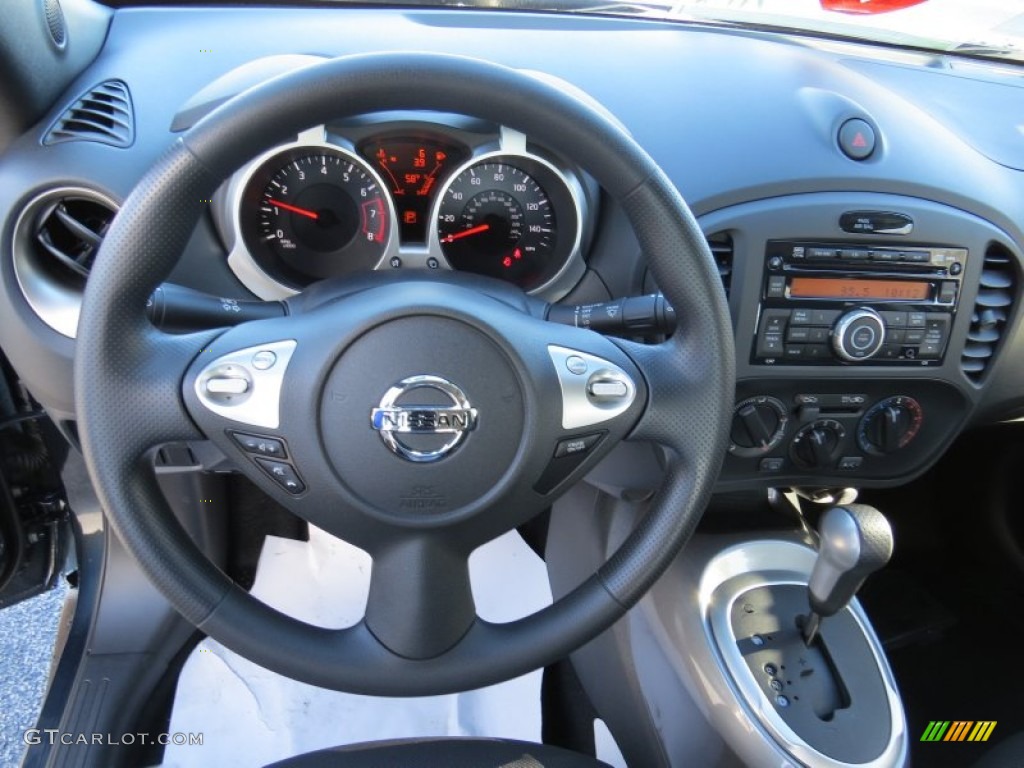 2014 Nissan Juke S Black Steering Wheel Photo #90366882