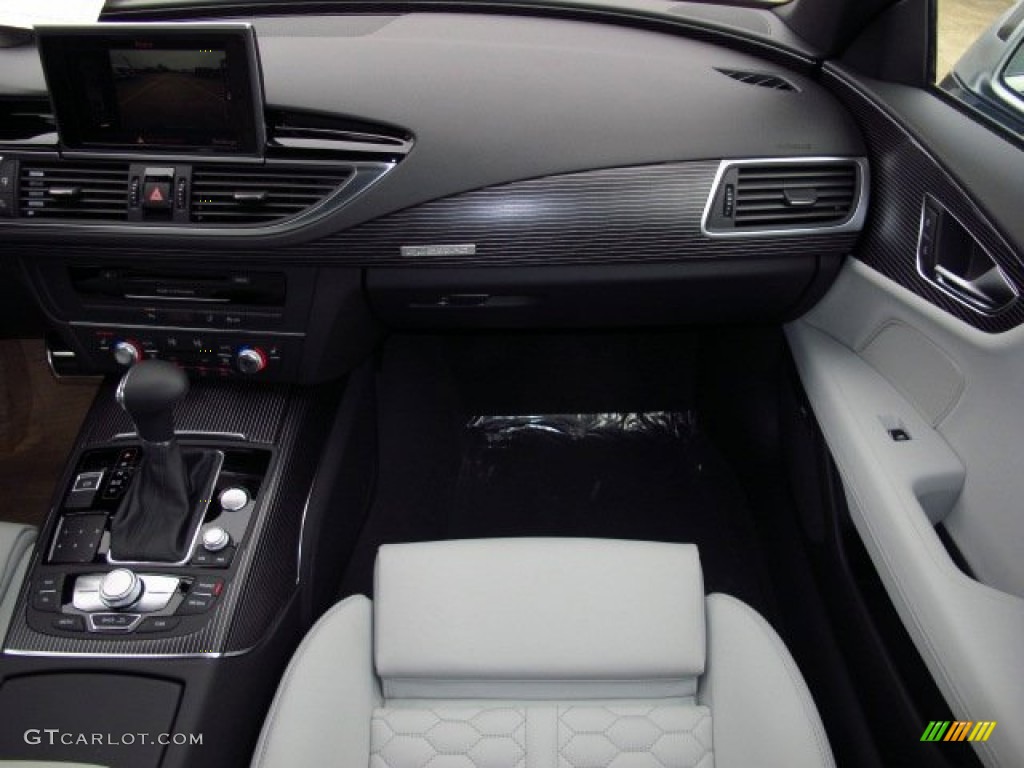 2014 Audi RS 7 4.0 TFSI quattro Lunar Silver Valcona Leather w/Honeycomb Stitching Dashboard Photo #90373811