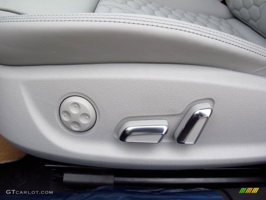 2014 Audi RS 7 4.0 TFSI quattro Controls Photo #90373925