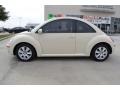 2009 Harvest Moon Beige Volkswagen New Beetle 2.5 Coupe  photo #2