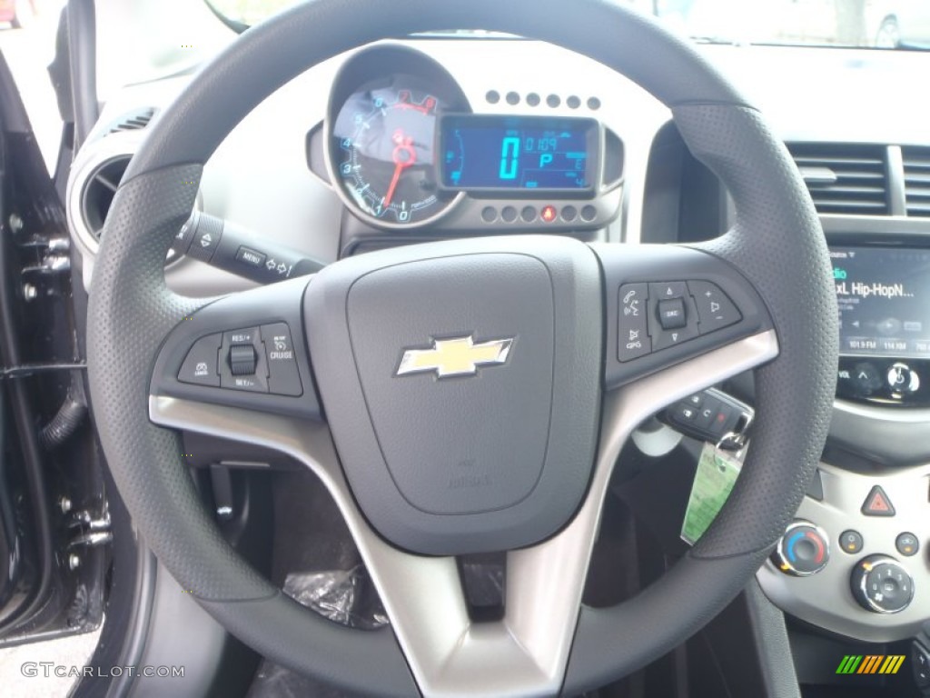 2014 Chevrolet Sonic LT Hatchback Jet Black/Dark Titanium Steering Wheel Photo #90377153