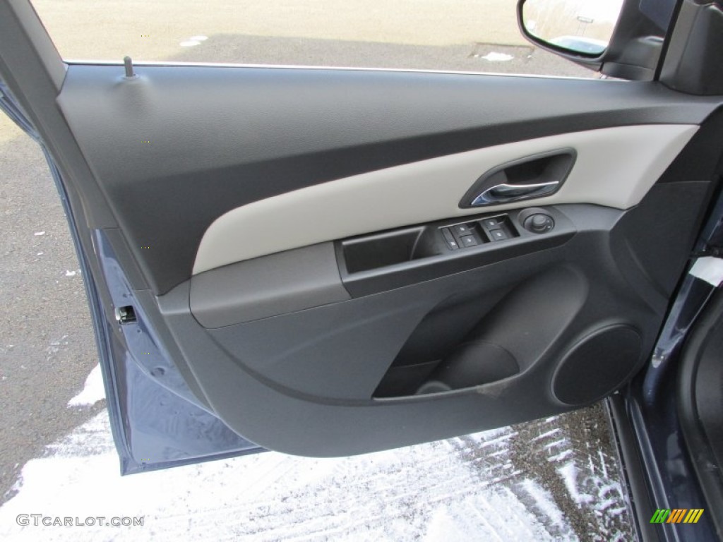 2014 Cruze LT - Atlantis Blue Metallic / Medium Titanium photo #10