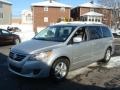 Mercury Silver Metallic - Routan SEL Photo No. 3
