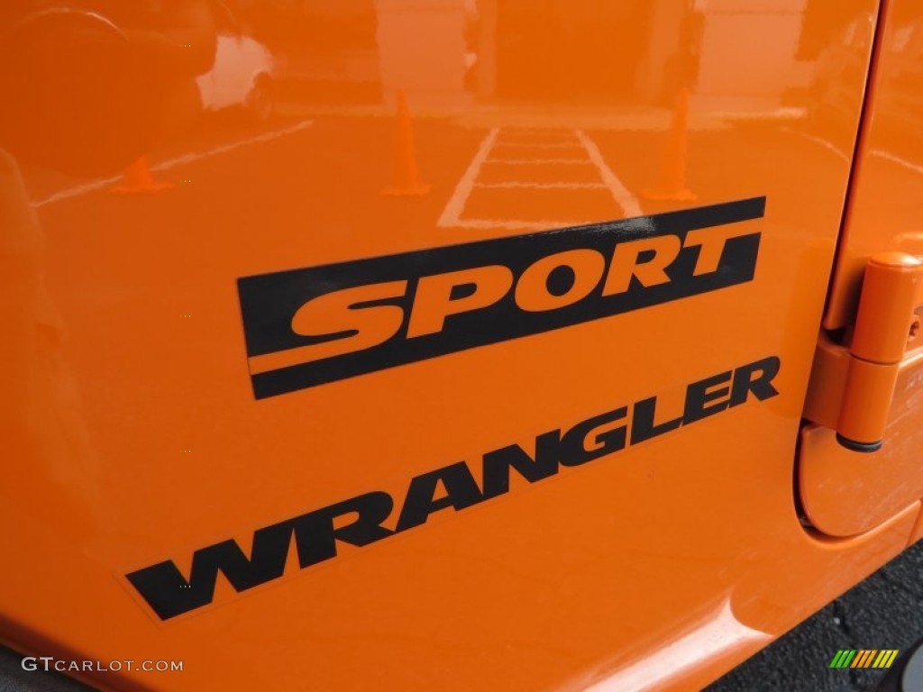 2012 Wrangler Sport S 4x4 - Crush Orange / Black photo #11