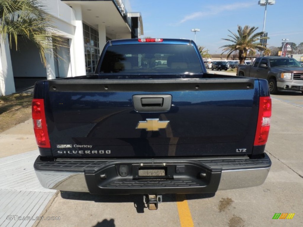 2009 Silverado 1500 LTZ Crew Cab 4x4 - Imperial Blue Metallic / Light Cashmere photo #3
