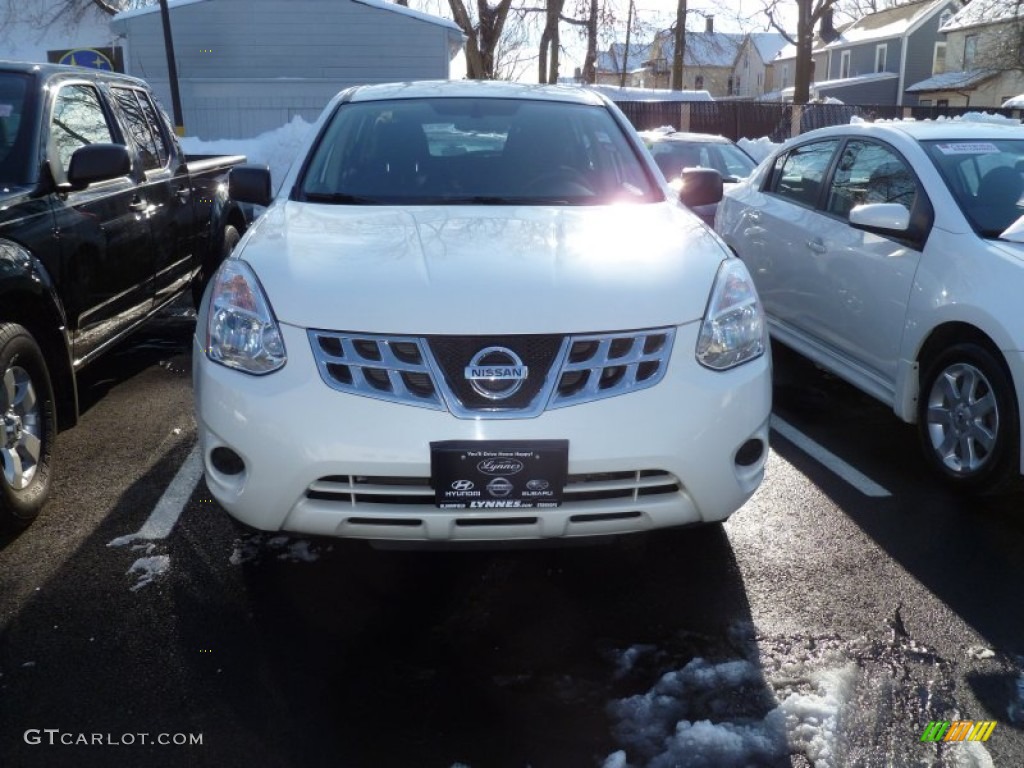2011 Rogue S AWD - Pearl White / Black photo #2