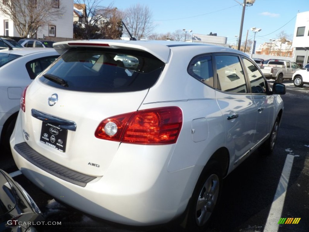 2011 Rogue S AWD - Pearl White / Black photo #6
