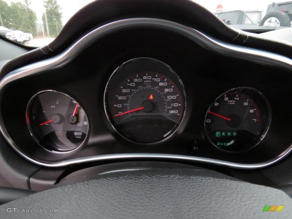 2014 Avenger SE - Granite Crystal Metallic / Black photo #15