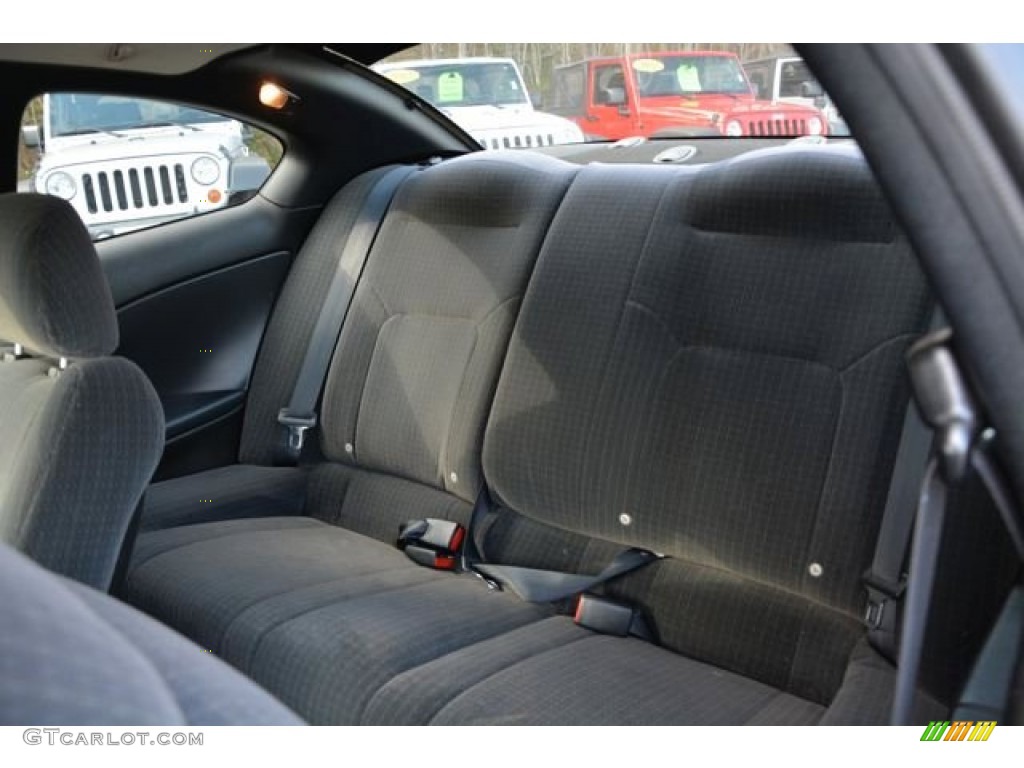 2004 Chrysler Sebring Limited Coupe Rear Seat Photo #90385316