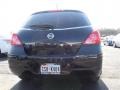 Super Black - Versa 1.8 S Hatchback Photo No. 9