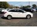 Oxford White - Focus SE Sedan Photo No. 4