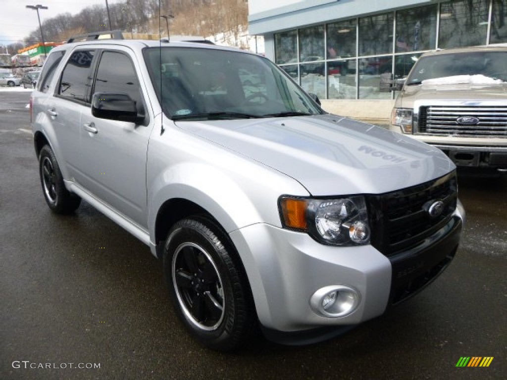 2012 Escape XLT V6 4WD - Ingot Silver Metallic / Charcoal Black photo #8