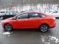 Race Red - Focus SE Sport Sedan Photo No. 5