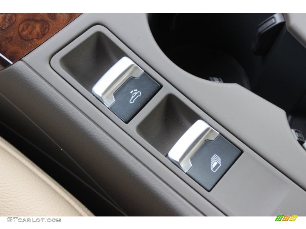 2014 Audi A5 2.0T Cabriolet Controls Photo #90396260