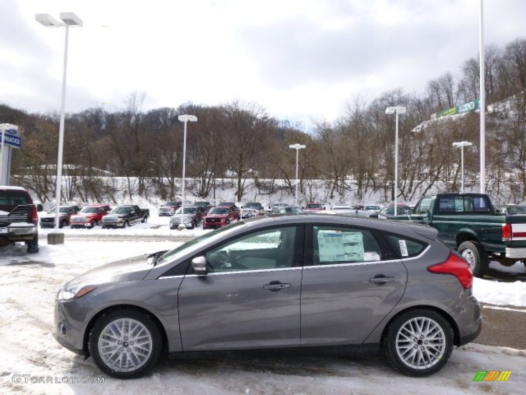 2014 Focus Titanium Hatchback - Sterling Gray / Arctic White photo #5